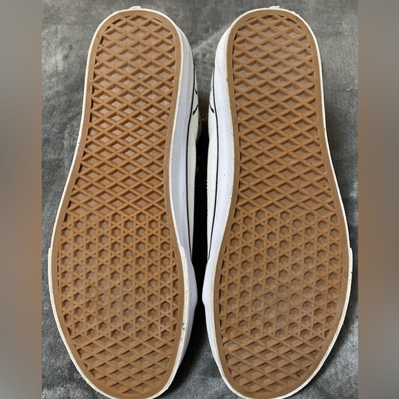 Peanuts × Vans Sk8 Hi Joe Cool - Picture 7 of 7